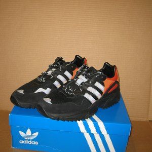 adidas Originals Yung-96 Trail   Size 10.5 or 11